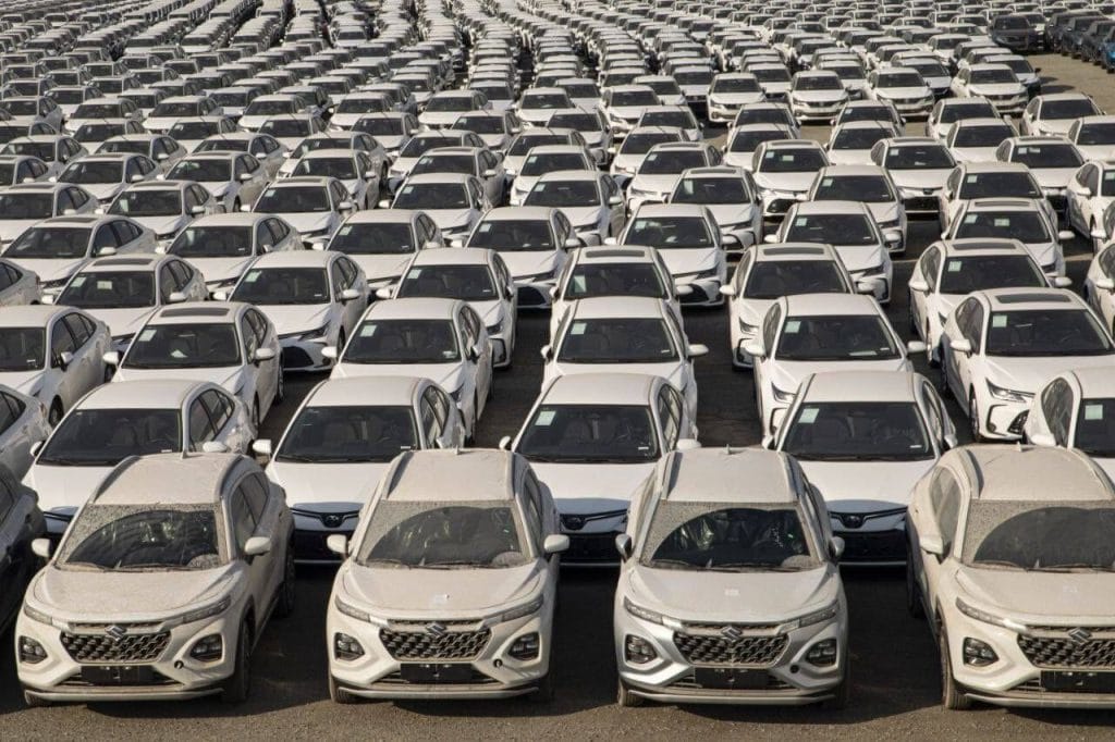 بهروزترین قیمتهای خودرو در ۲۴ اردیبهشت ۱۴۰۴؛ شگفتیها و نکات پنهان این بازار را کشف کنید!