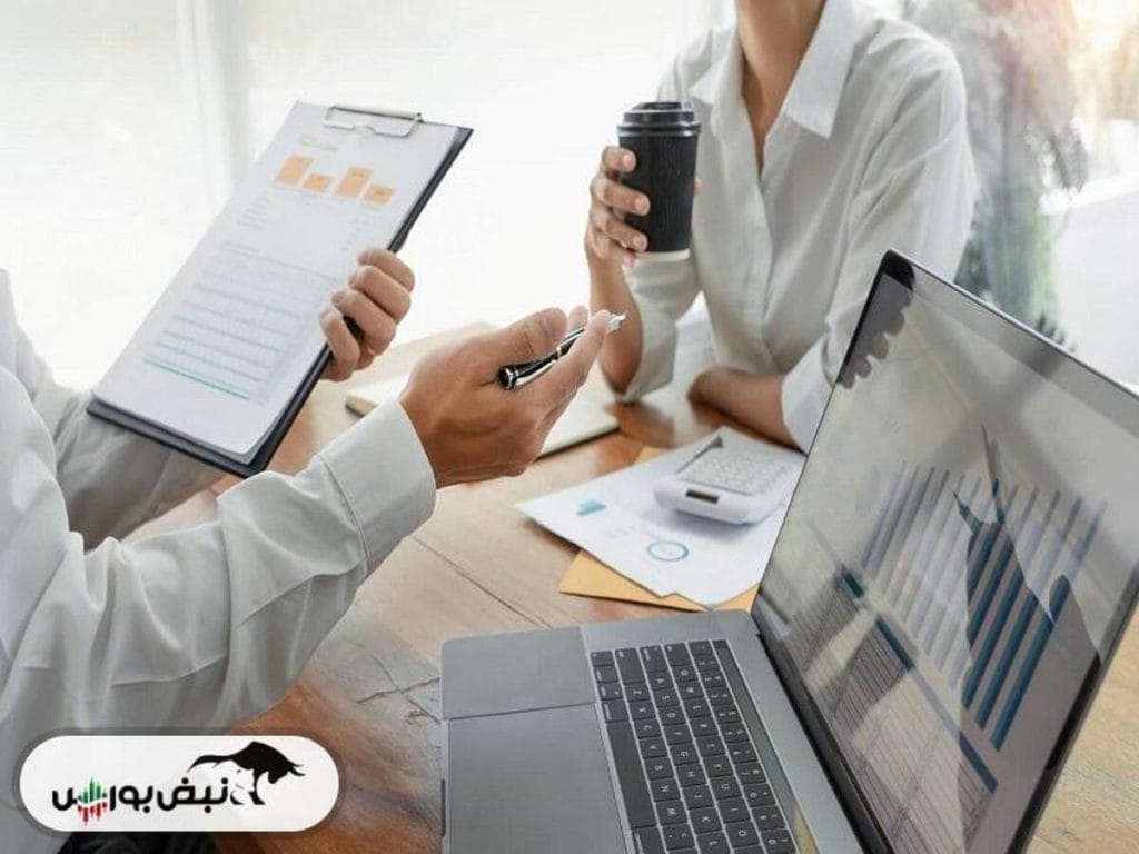 چرا سرمایهگذاران در حال حاضر به سمت حفظ سود در بازار سهام روی آوردهاند؟