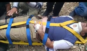 ماجرای هیجان‌انگیز نجات یک خلبان پاراگلایدری در تهران + عکس!