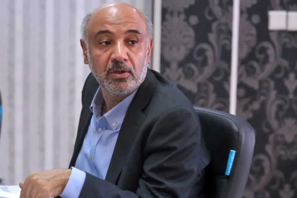 وزیر کار به تازگی جزئیات جدیدی درباره حقوق بازنشستگان اعلام کرد! آیا شما هم میخواهید بدانید چه تغییراتی در انتظار است؟ مطلب را از دست ندهید!