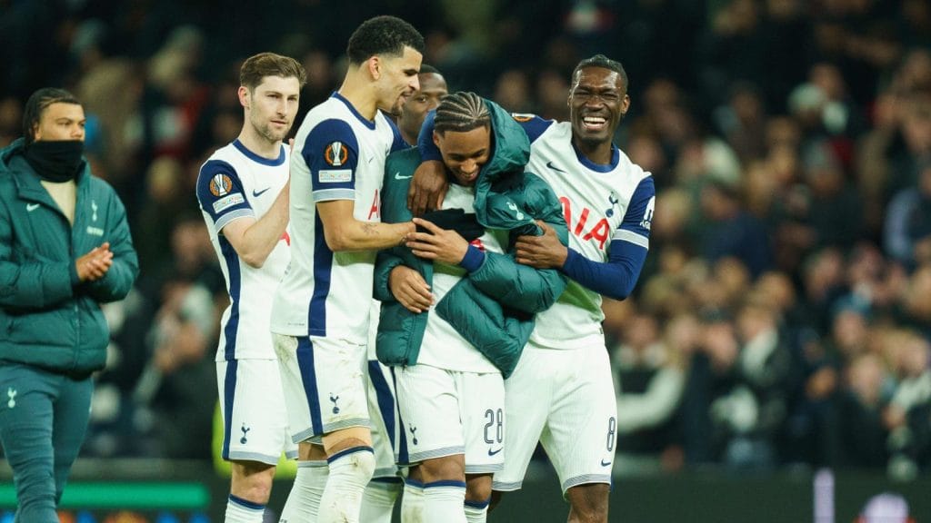 تاتنهام در آسمان؛ بدون تور، با بارِ تاریخ، اما شاید شد!