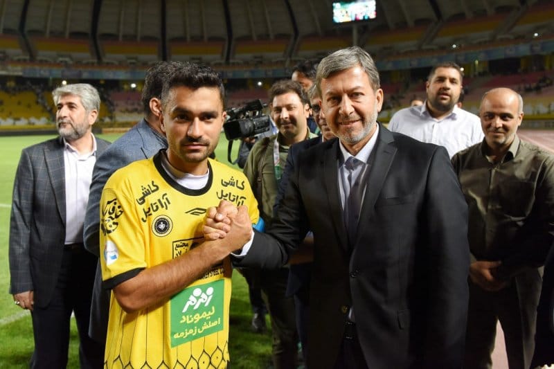 تصویر قهرمانی تراکتور