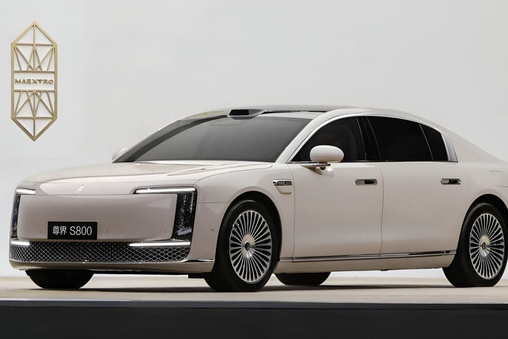 خودروی لوکس جدید هواوی وارد بازار شد؛ رقیبی ۸ میلیارد تومانی برای مرسدس میباخ با ویژگیهای فراتر از انتظار!