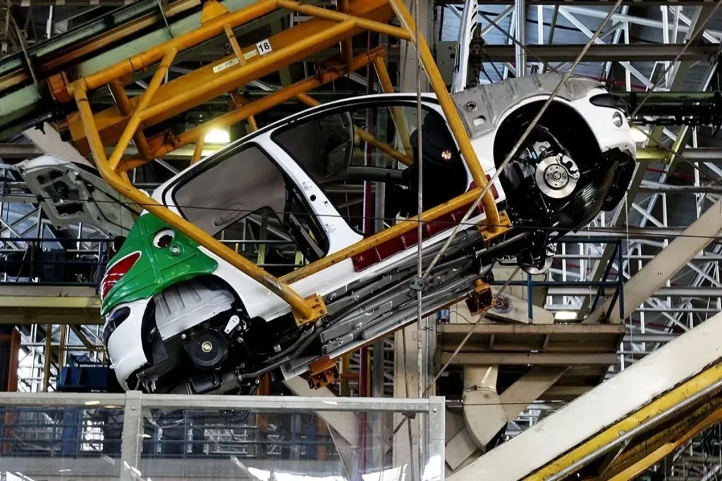 بخشهای پرنوسان تولید؛ کدام صنایع بیشتر از تورم آسیب دیدهاند؟