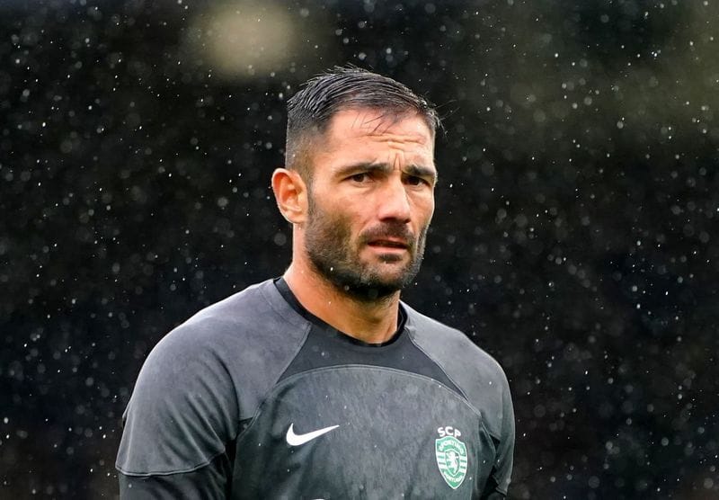 تمدید شوکآور روزبه چشمی! و نبرد حسینی با یک اسطوره بازنشسته در استقلال؟