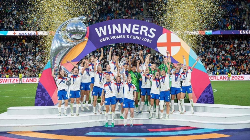 انگلیس قهرمان یورو ماند: از درخشش کارتر و کلی تا مصدومیت تلخ همپتون