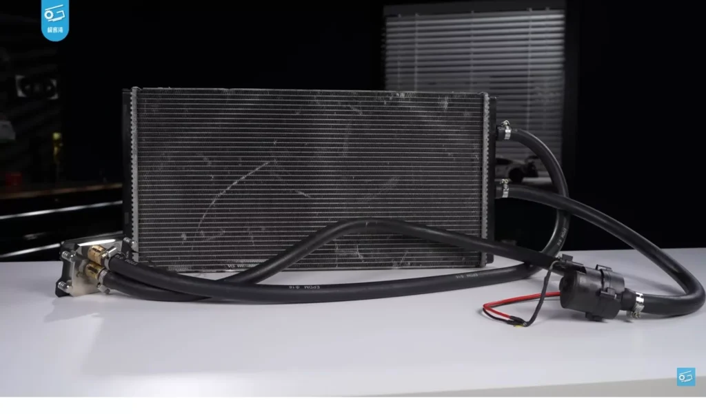 اورکلاک داغ AMD با رادیاتور بی‌ام‌و و فن تویوتا!