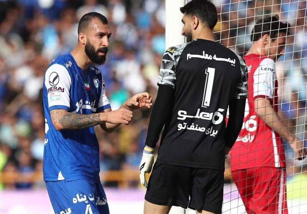 قمار بیرو با پیراهن آبی؟ رولت روسی در دروازه استقلال!"