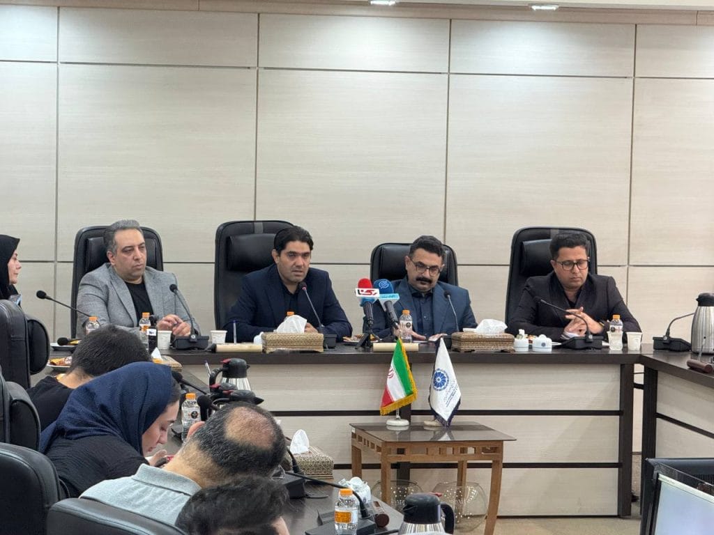 اعتراض صنفی به محدودیت پلتفرم‌های طلا: پای کاسبان جنگ و مخالفان شفافیت در میان است؟