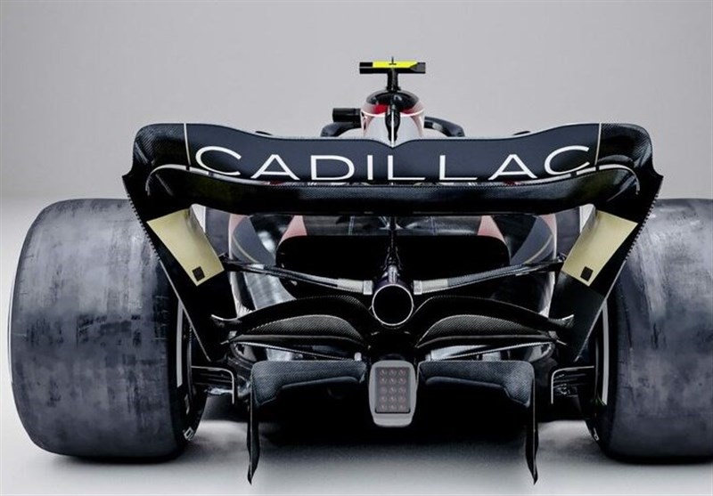 کادیلاک با شوکِ فرمول یک، راننده افسانه‌ای را به خدمت می‌گیرد؟