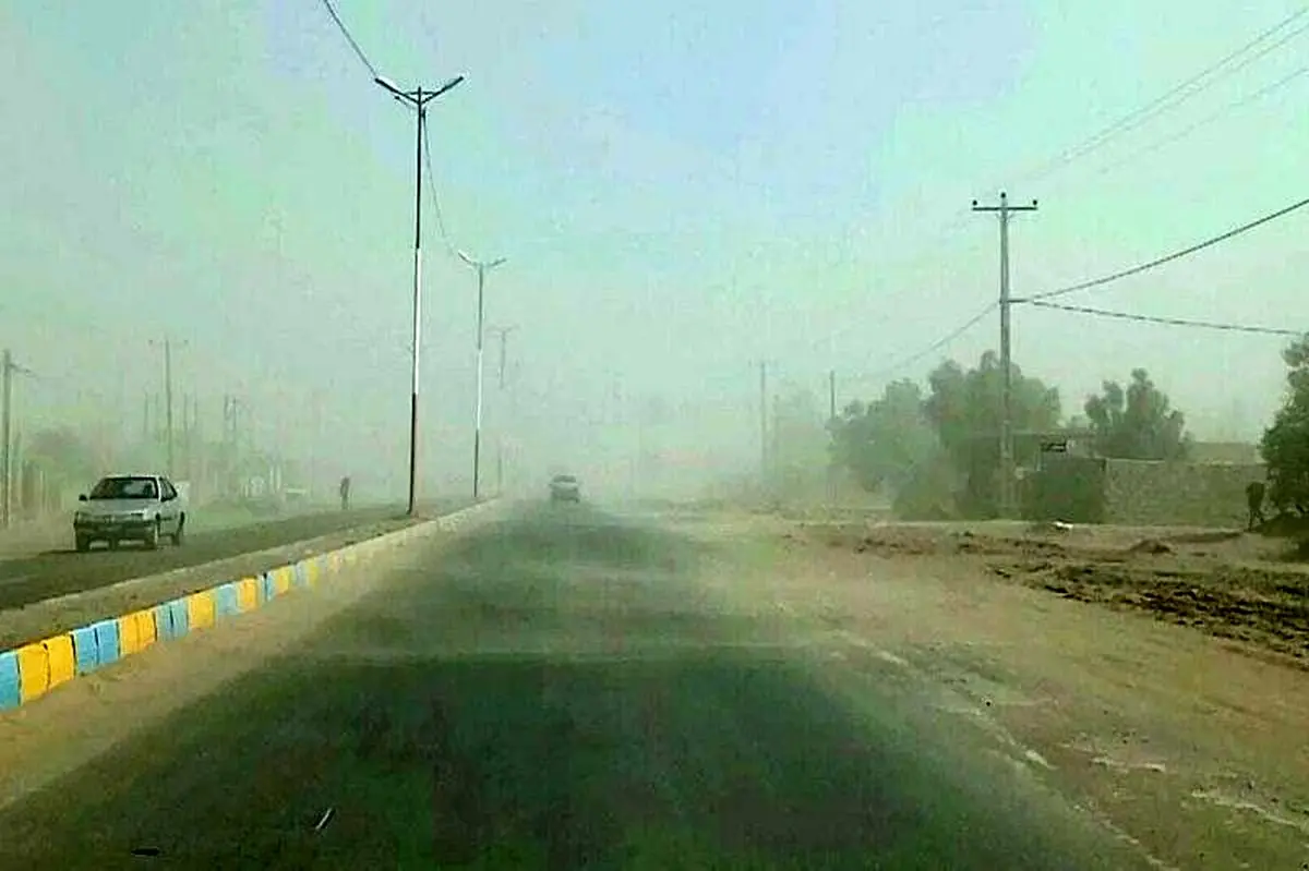 طوفان سیستان با سرعت ۱۰۱ کیلومتر بر ساعت، جان و مال مردم را تهدید میکند!