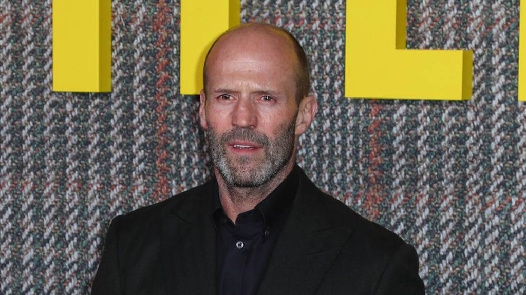 چرا استاتهام هوادارانش را منتظر گذاشت؟ فیلم جدید به تعویق افتاد!"