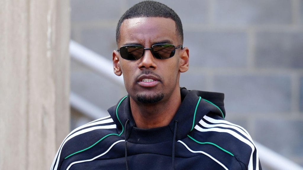 * ایساک به لیورپول نمیرود؛ قرمزها عقب کشیدند!