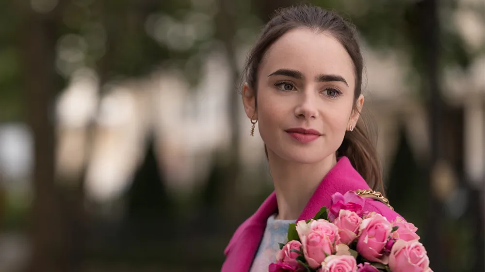 "بالاخره راز امیلی فاش شد! تاریخ بازگشت به پاریس لو رفت"