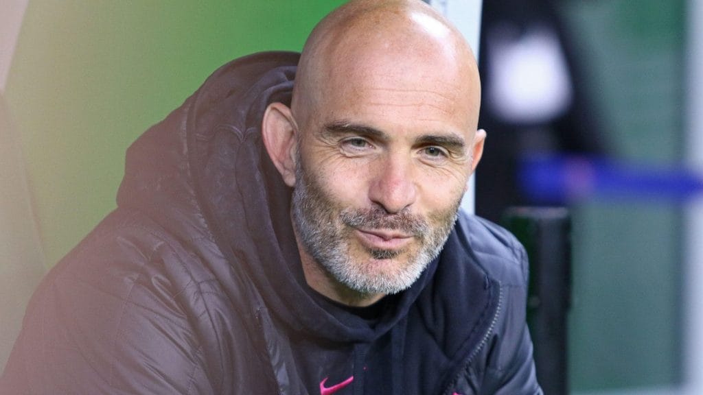 سیگنال نقل و انتقال سیمونز به چلسی؛ پای رومانو هم وسط آمد!