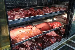 گوشت قرمز امروز چند؟ قیمت‌های جدید ۱۸ مرداد ۱۴۰۴ را قبل از خرید ببینید!