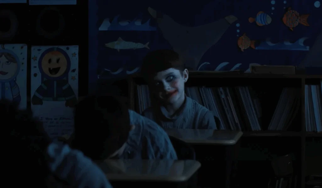 نقد و بررسی فیلم Weapons: آیا این تریلر نوآورانه ارزش دیدن دارد؟ (با نگاهی به امتیازات منتقدین)