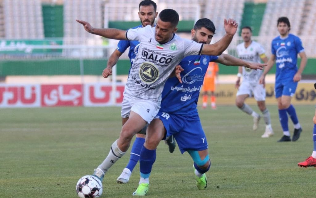 بمب نقل و انتقالاتی استقلال: ستاره سپاهان آبیپوش میشود؟"