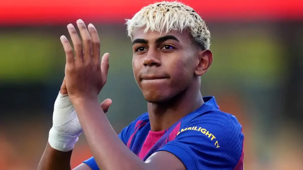 لواندوفسکی راز استثنایی بودن یامال را فاش کرد