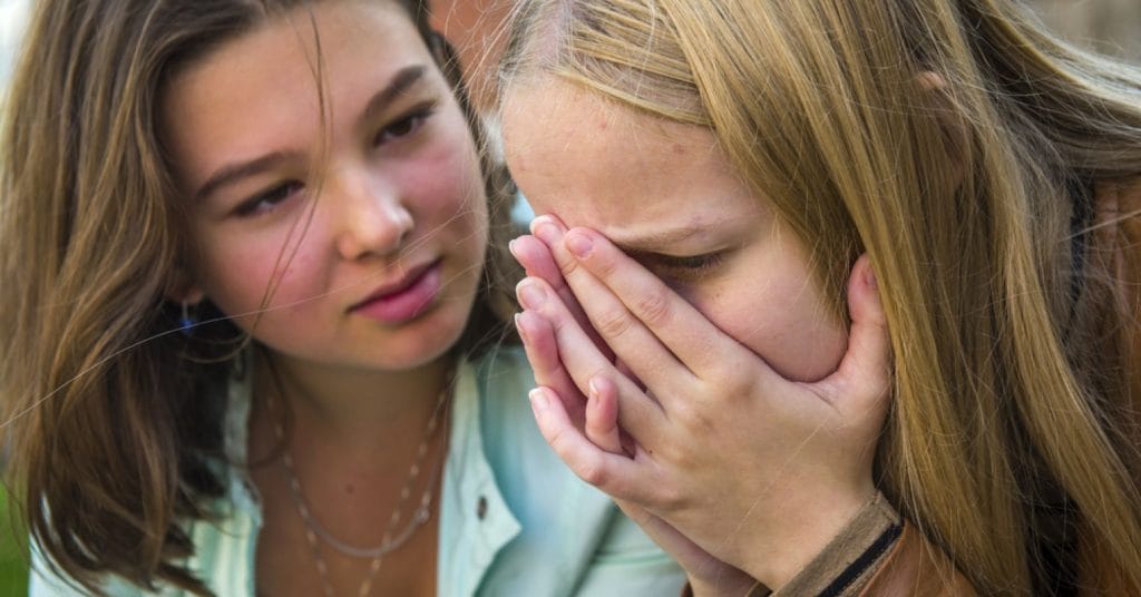 نوجوانان چطور همدیگر را در مسیر رشد همراهی میکنند؟