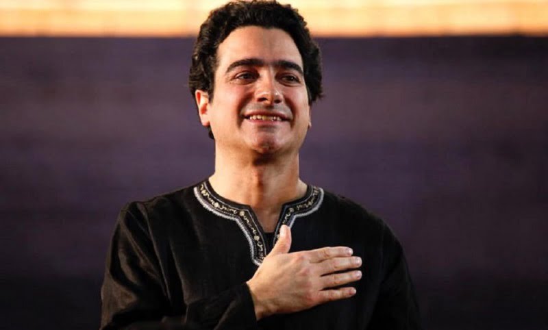 همایون شجریان در میدان آزادی، صدای ملت را برای ایران زنده میکند!