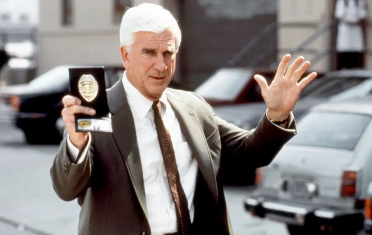 اسلحه برهنه