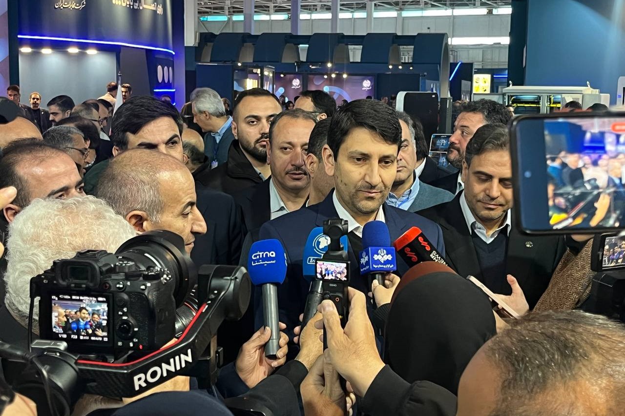 هوش مصنوعی در دستان کیست؟ خبری که وزیر ارتباطات تکذیب کرد!