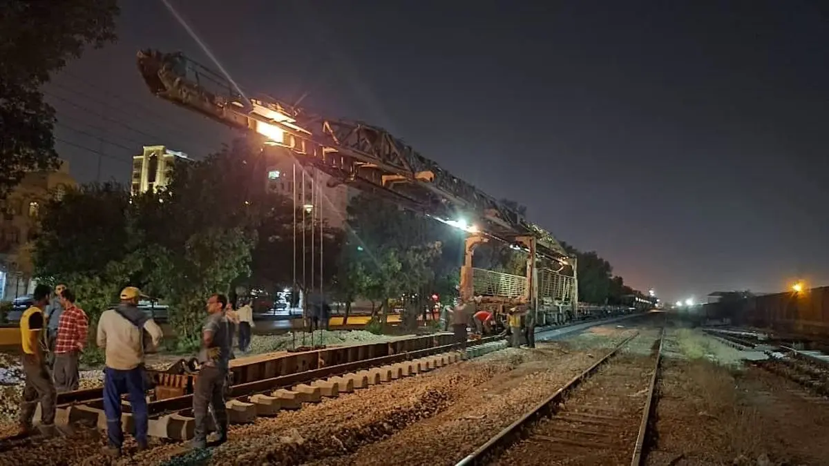 کارگران ابنیه فنی راه آهن: حقوق تامین کننده معاش نیست/ از مزایای مناسبتی و عرفی محرومیم