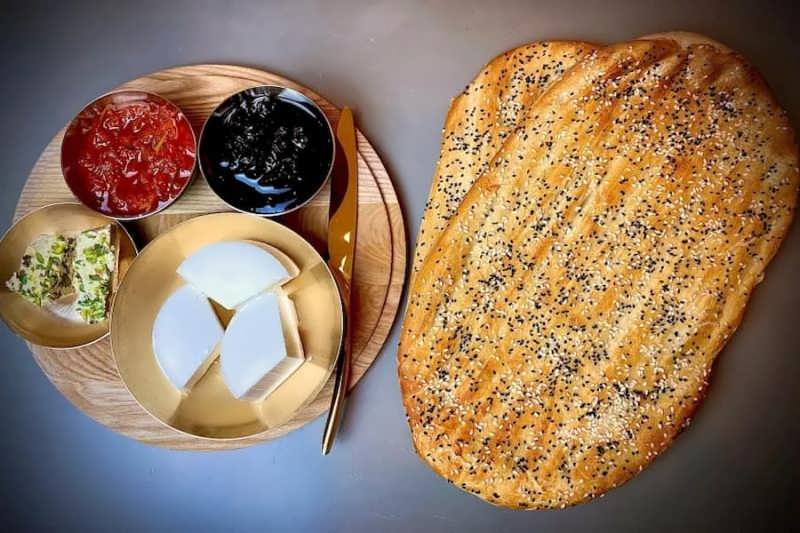 طبع نان بربری: راهنمای ضروری برای انتخاب بهترین نان سنتی