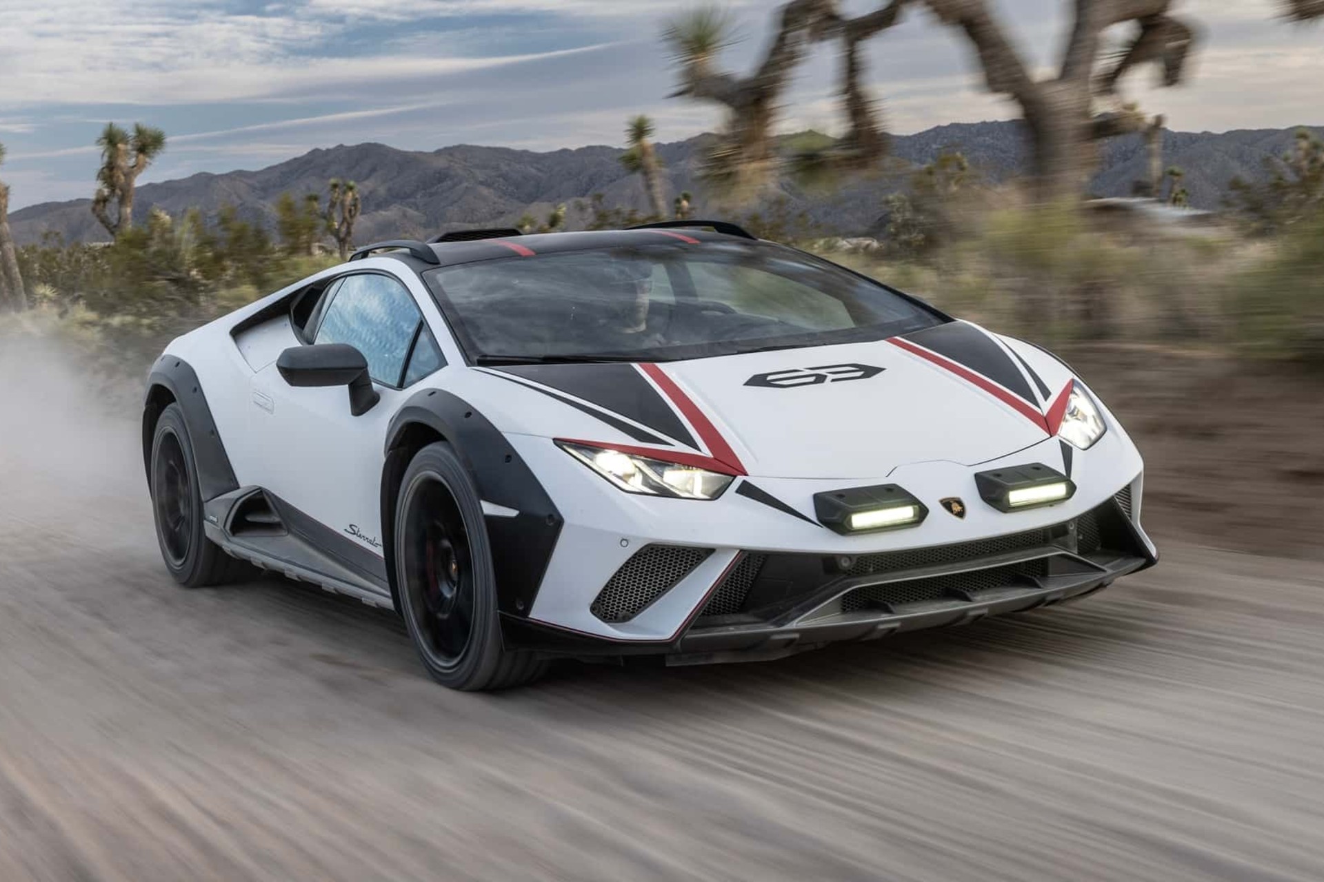 لامبورگینی، سلطان جادههای خاکی هم میشود؟