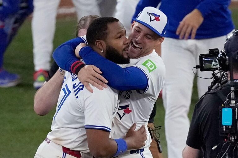 "رویای قهرمانی بلوجیز با معجزه اسپرینگر به حقیقت پیوست!"