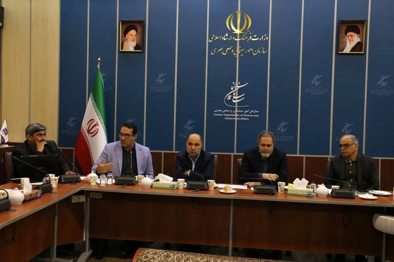 سینما، کلید فتح قله‌های دانش؟