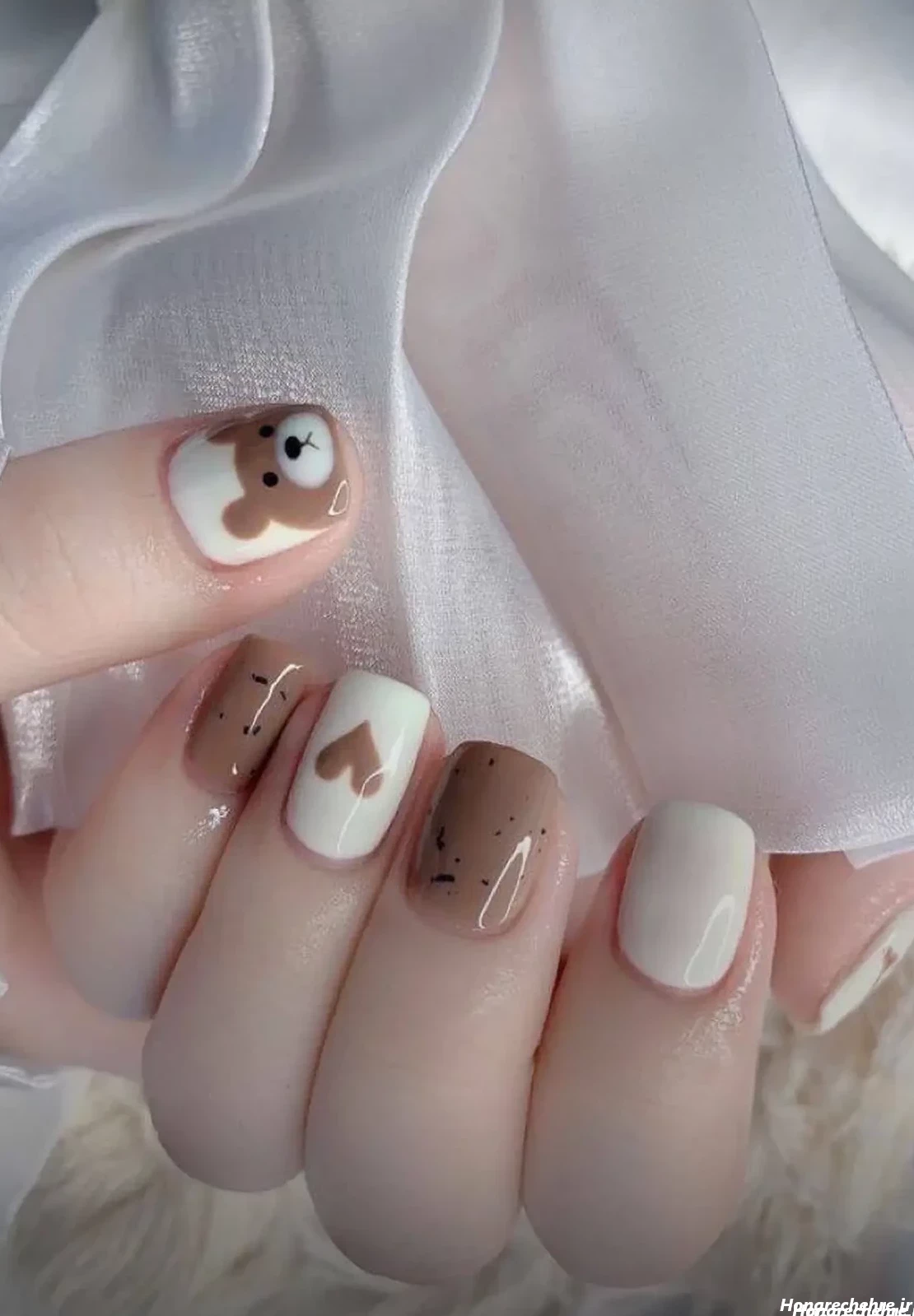 ژلیش ناخن طبیعی خیرهکننده و آسان در منزل