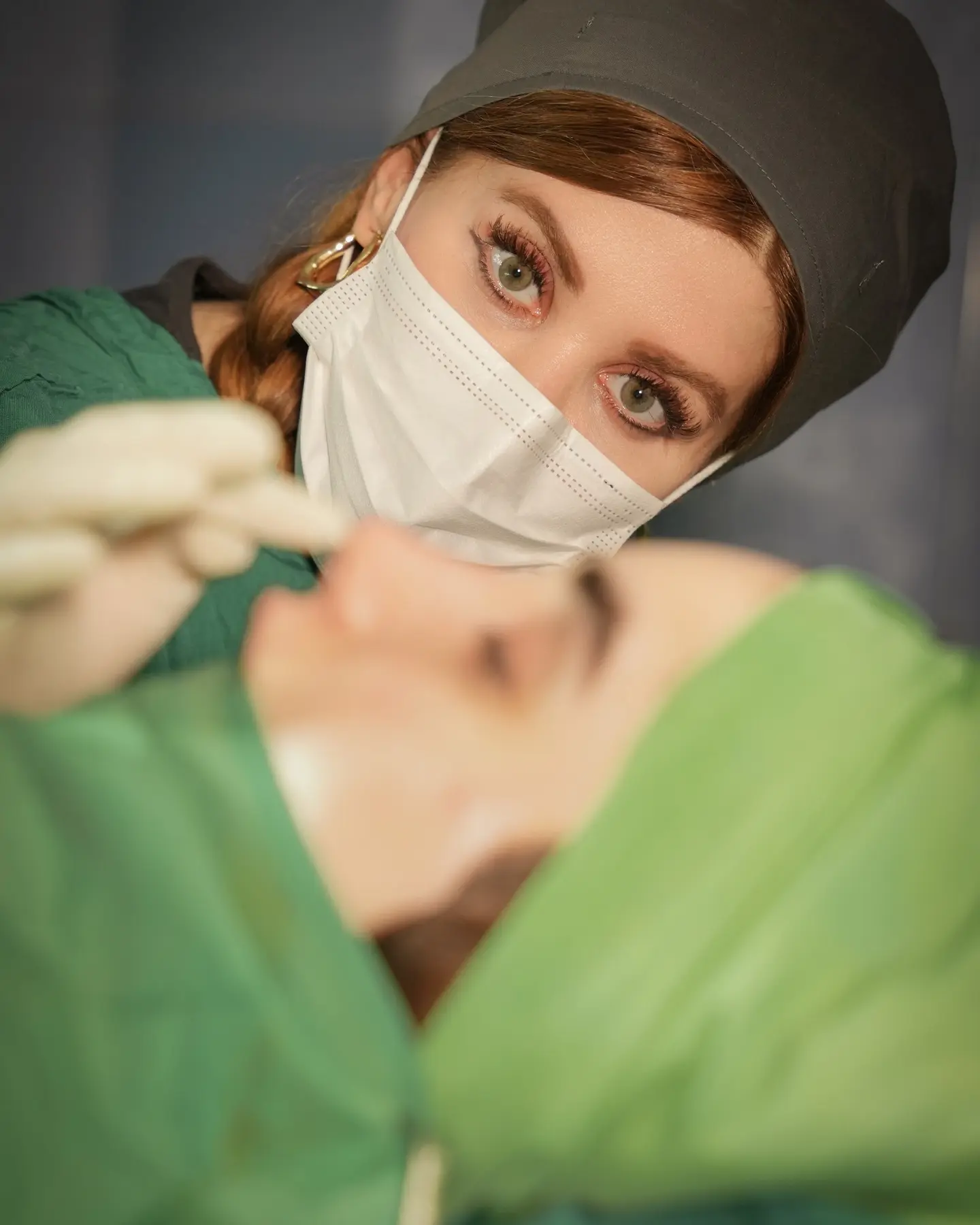 یک تغییر کوچک، یک دنیای جدید. دکتر ملکی، متخصص در جراحیهای ترمیمی و زیبایی بینی