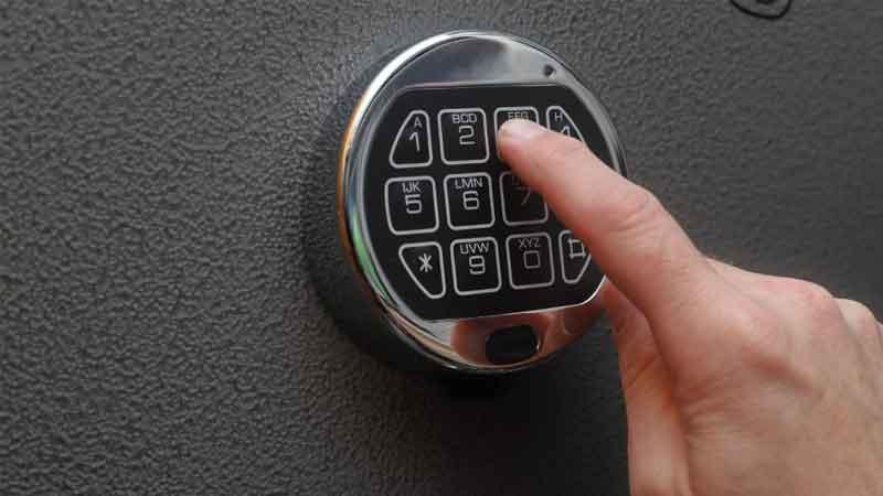 استراتژی های امنیتی برای نگهداری طلا در خانه