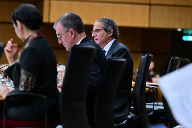 تقابل دیپلماتیک: بررسی پیامدهای فشار سیاسی غرب بر پرونده هسته ای ایران در شورای حکام