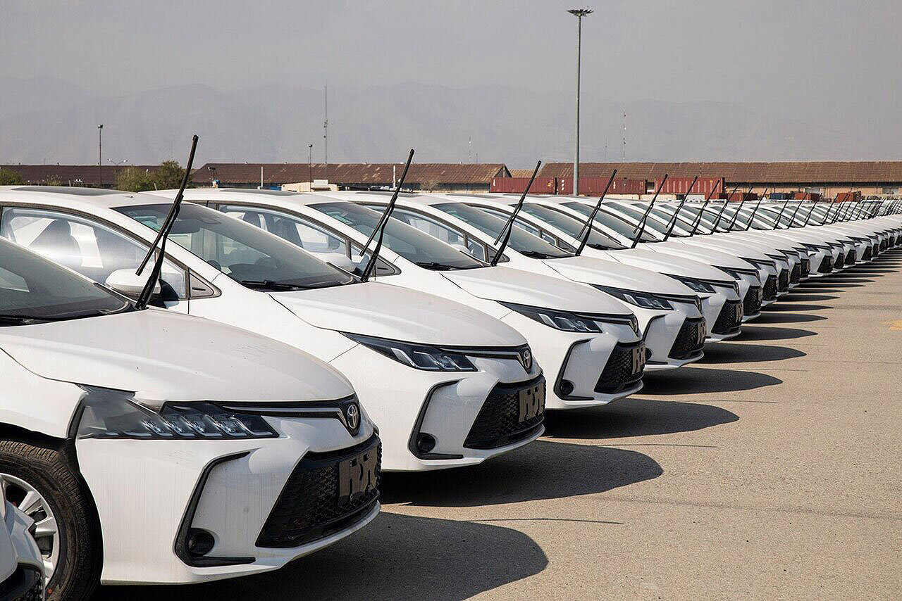 عرضه خودروهای وارداتی آغاز شد +جزئیات و نحوه ثبت نام