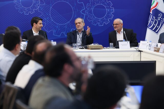 تحول آفرینی در آموزش و اقتصاد دیجیتال: وعده های جدید پزشکیان برای ایران دانش بنیان