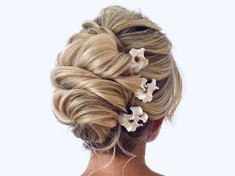 برای شینیون عروس چه مدل هایی همیشه مد هستند