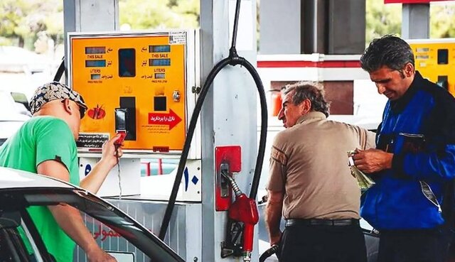 بنزین سه نرخی و سرنوشت سهمیه تاکسی های اینترنتی: عایدی نرخ سوم کجا هزینه می شود؟