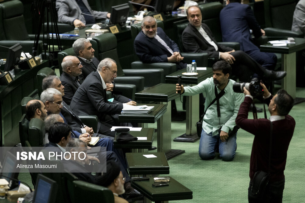 مارتن بودجه ۱۴۰۵ در بهارستان؛ از دفاع تمام قد پزشکیان تا انتقادات تند نمایندگان