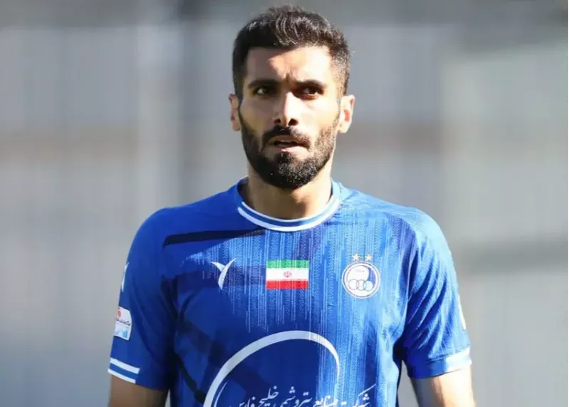 انفجار در اردوی آبی ها؛ مدافع اخراجی استقلال: می خواهم پرسپولیسی شوم!