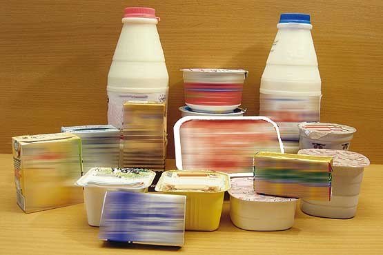 کاهش ۵۸ درصدی مصرف لبنیات؛ مردم شیر نمیخرند، کارخانهها مرجوع میکنند! زنگ خطر تورم ۱۳۰ درصدی و بحران سلامت عمومی