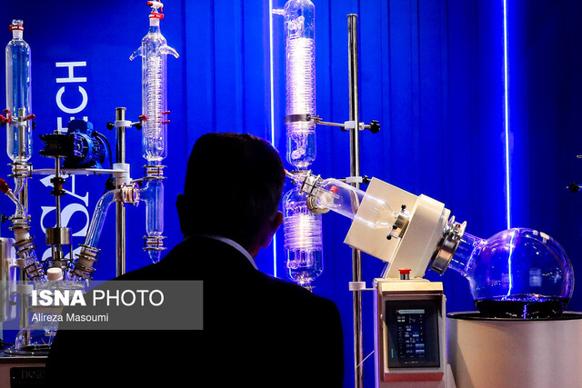 زنگ خطر برای وزارت صمت: خسروپناه خواستار ممنوعیت جدی واردات تجهیزات آزمایشگاهی با مشابه داخلی شد / حکمرانی علم و فناوری در میدان عمل