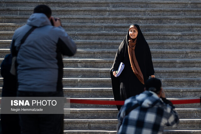 وعده ثبات همتی به بازار و دفع بزرگ ترین پاتک سایبری به اینترنت ایران