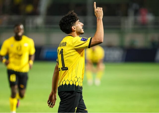 بمب نقل‌وانتقالات در اصفهان ترکید؛ جواد آقایی‌پور از سپاهان جدا شد