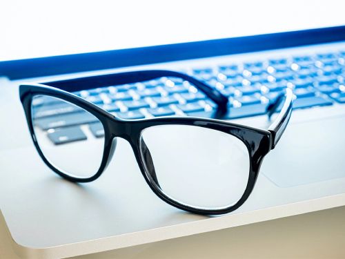 عینک مخصوص کامپیوتر