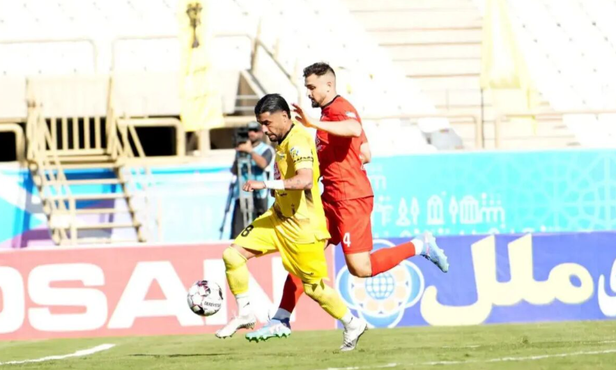 مهاجم سابق پرسپولیس بعد از شگفتی سازی: حوصله صحبت نیست انشالله حال همه خوب شود