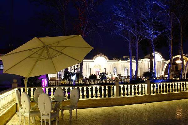 باغ عمارت عقیق